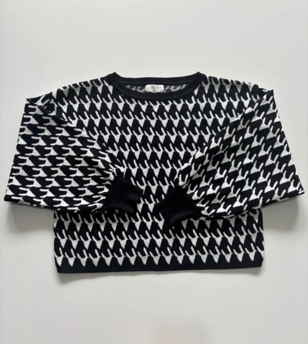 Apricot Black & White Houndstooth Knit Jumper – Size M