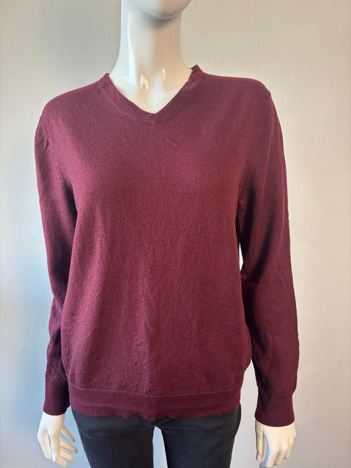 Celio Italian Merino Wool V-Neck Jumper – Burgundy | XL