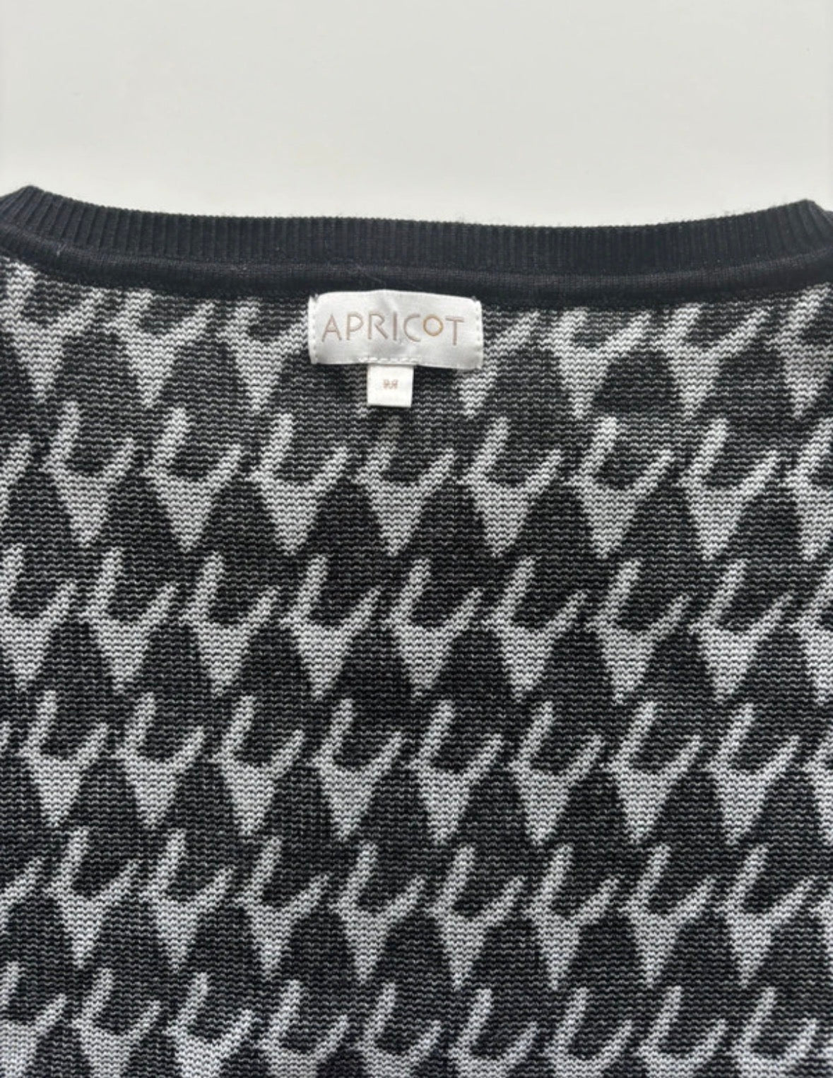 Apricot Black & White Houndstooth Knit Jumper – Size M