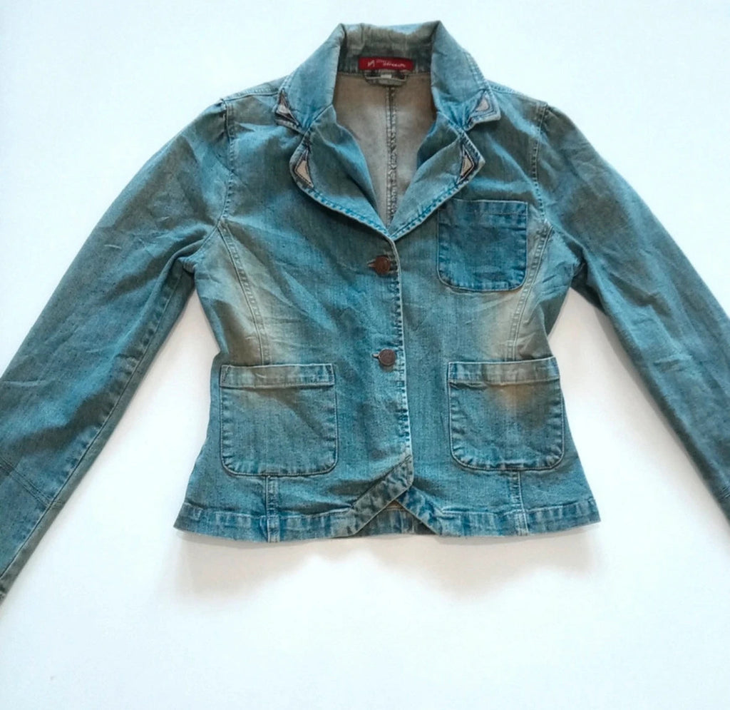 Nitro Stretch blue denim blazer jacket with western-style collar and fitted silhouette.