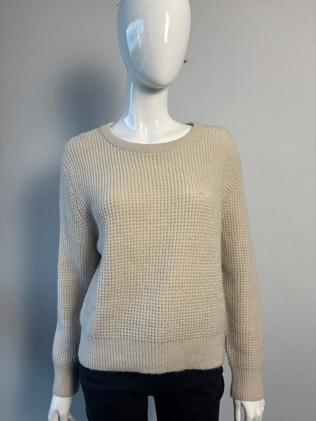 Pull&Bear Beige Waffle Knit Crew Neck Jumper – Size M￼
