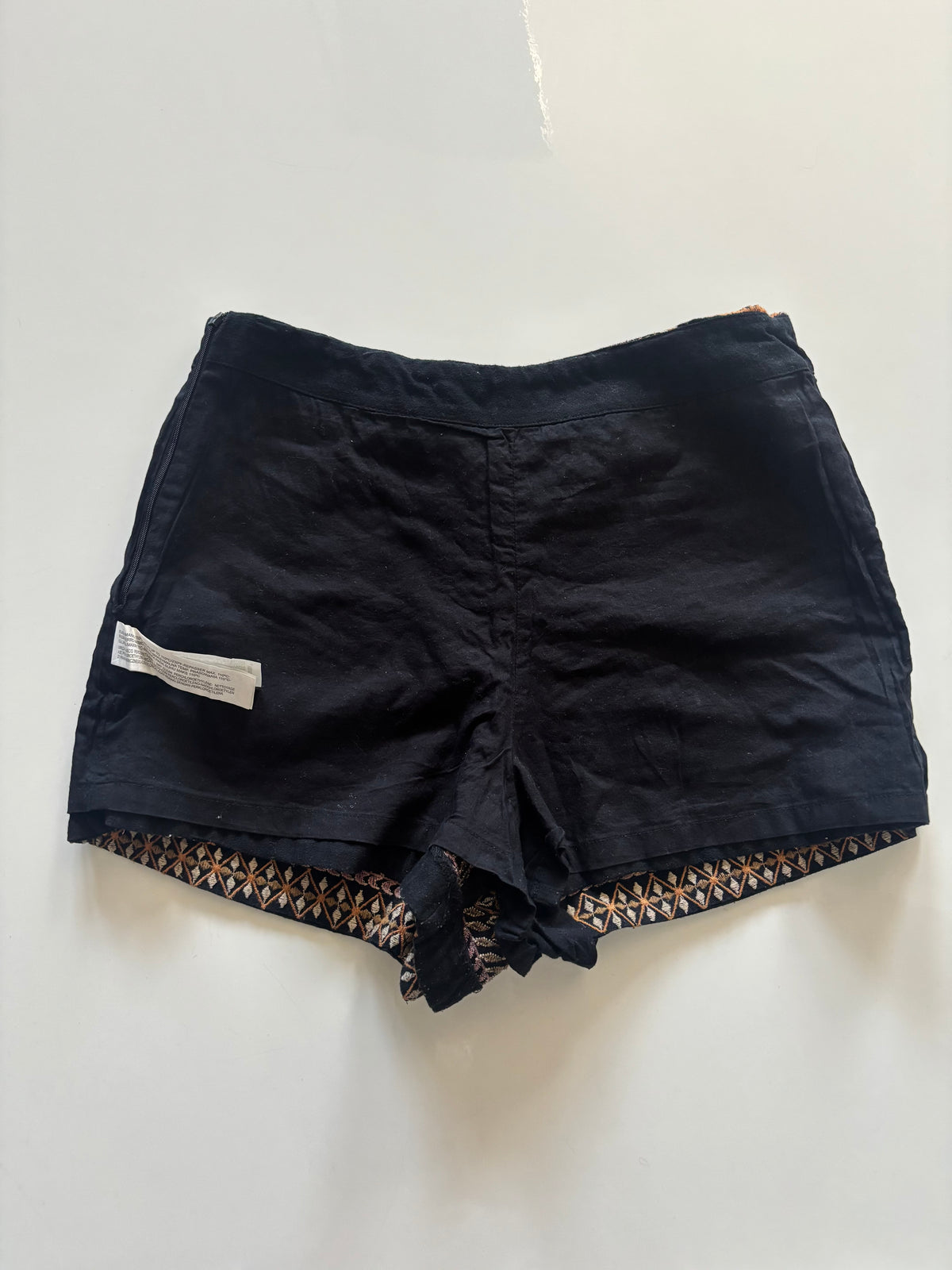 Zara Trafaluc Embroidered High-Waisted Shorts – Black & Gold | L