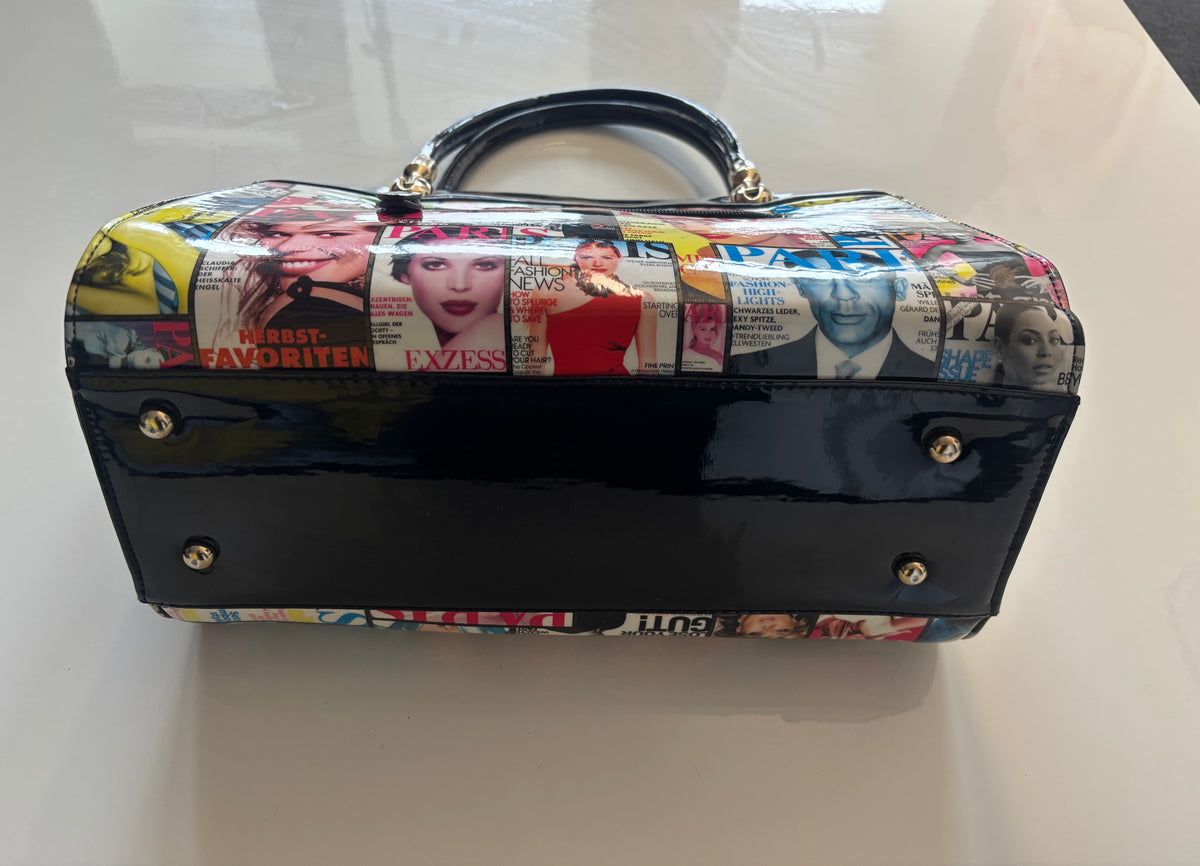Y2K-Style Paris Magazine Collage Handbag – Black Patent-Look & Gold Tone￼
