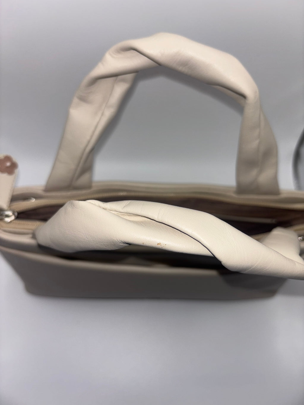 Ciccia Cream Leather Floral Appliqué Handbag – Cat & Butterfly Detail