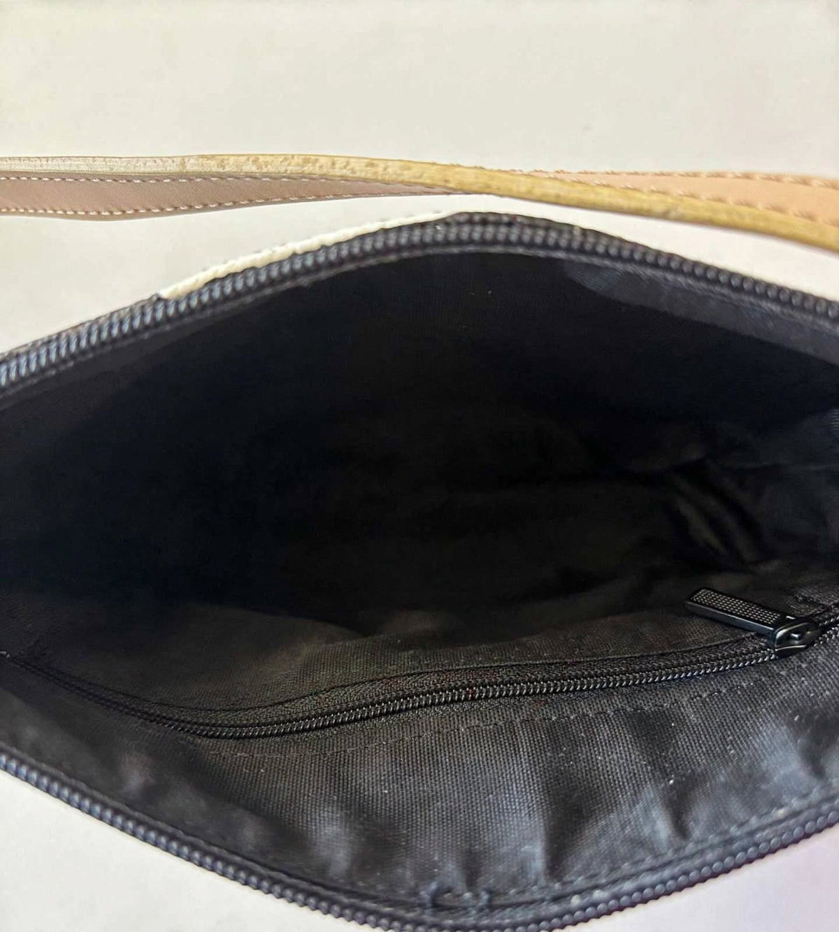 Vintage Guess Y2K Baguette Shoulder Bag – Multicolour Logo Print