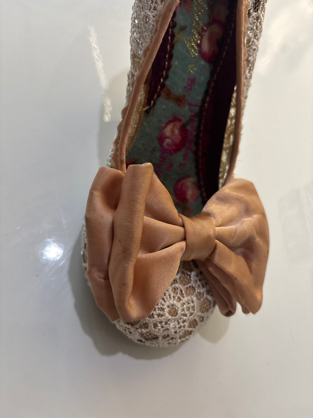 Irregular Choice In the Knick of Time Champagne Lace Bow Heels – UK 5