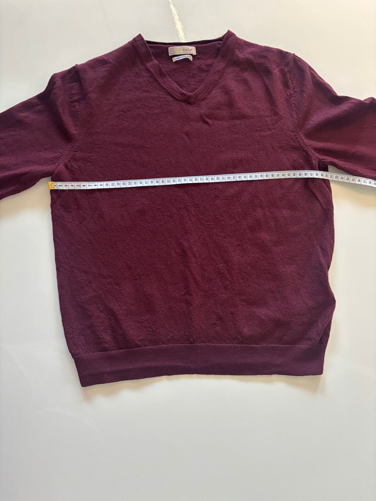 Celio Italian Merino Wool V-Neck Jumper – Burgundy | XL
