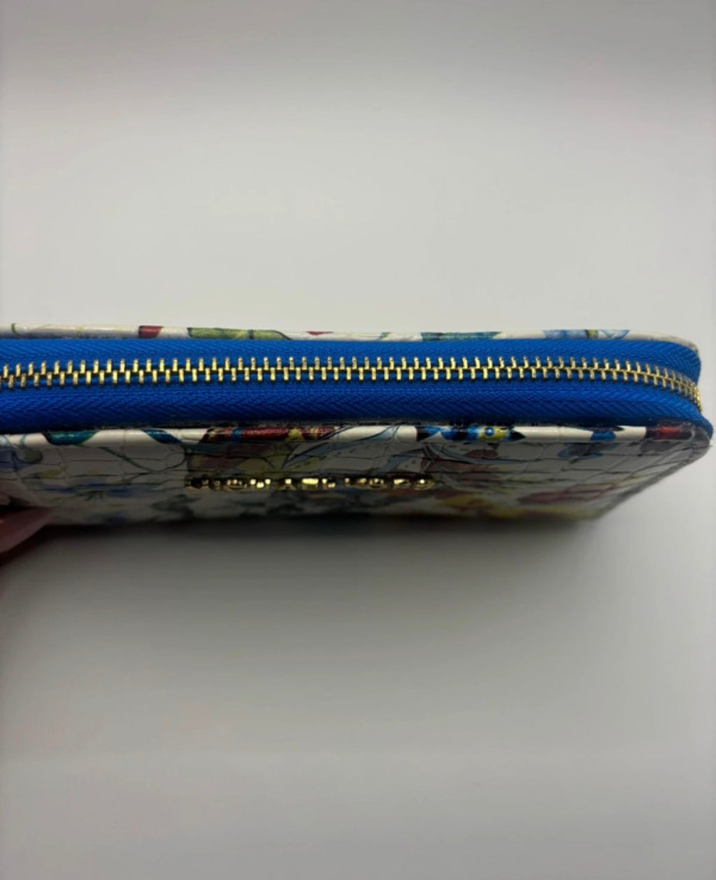 Michael Kors Floral Zip-Around Wallet – White Multicolour