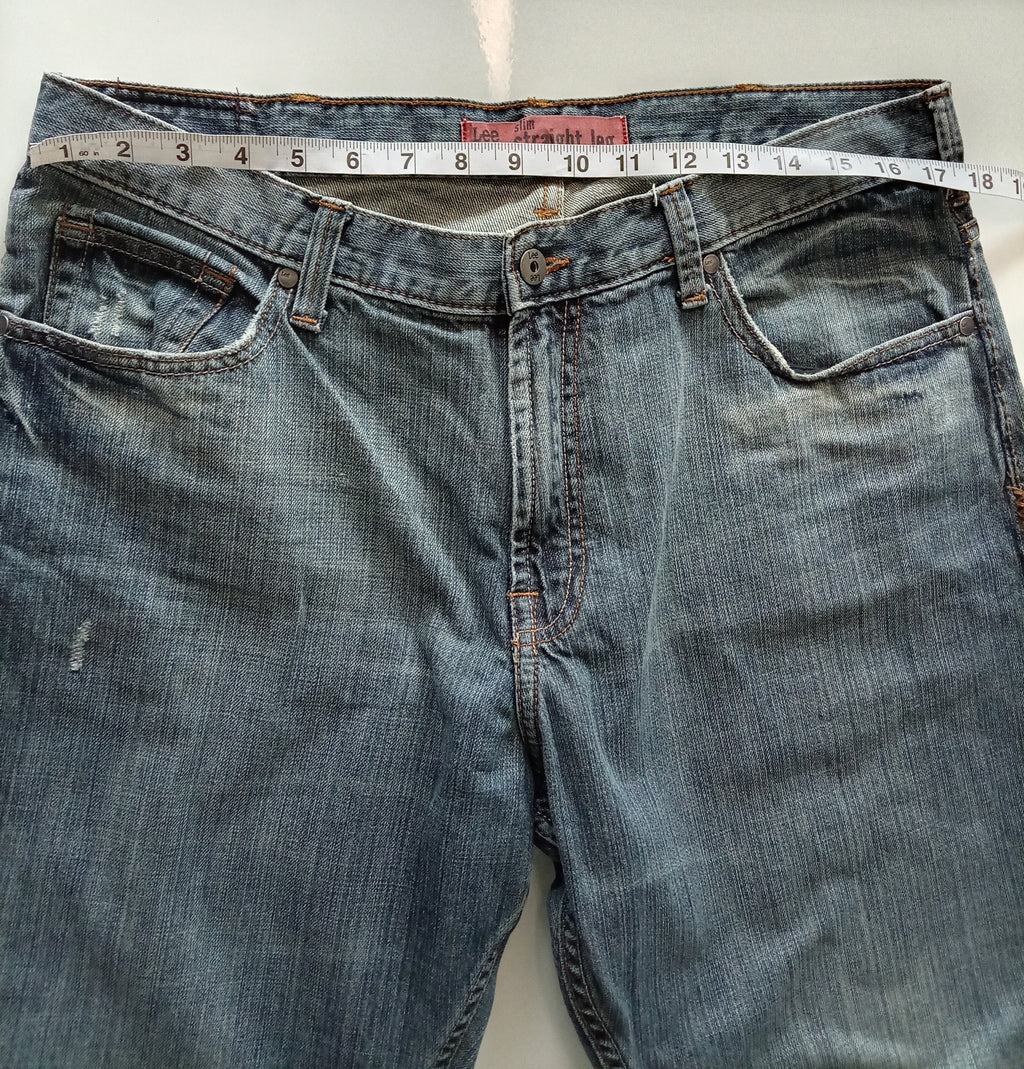 Lee Straight Leg Jeans – Faded Blue (W34 L30)