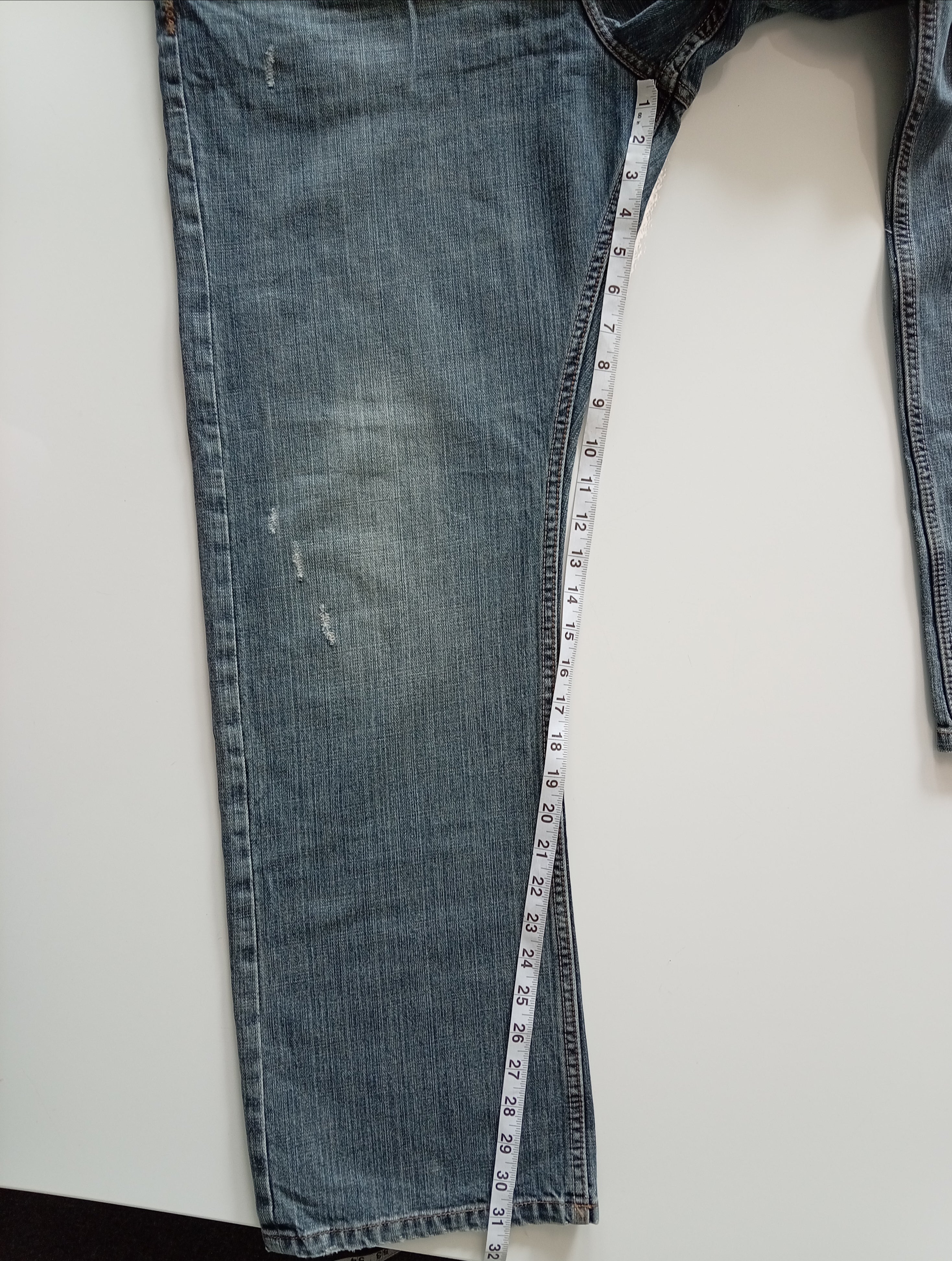 Lee Straight Leg Jeans – Faded Blue (W34 L30)