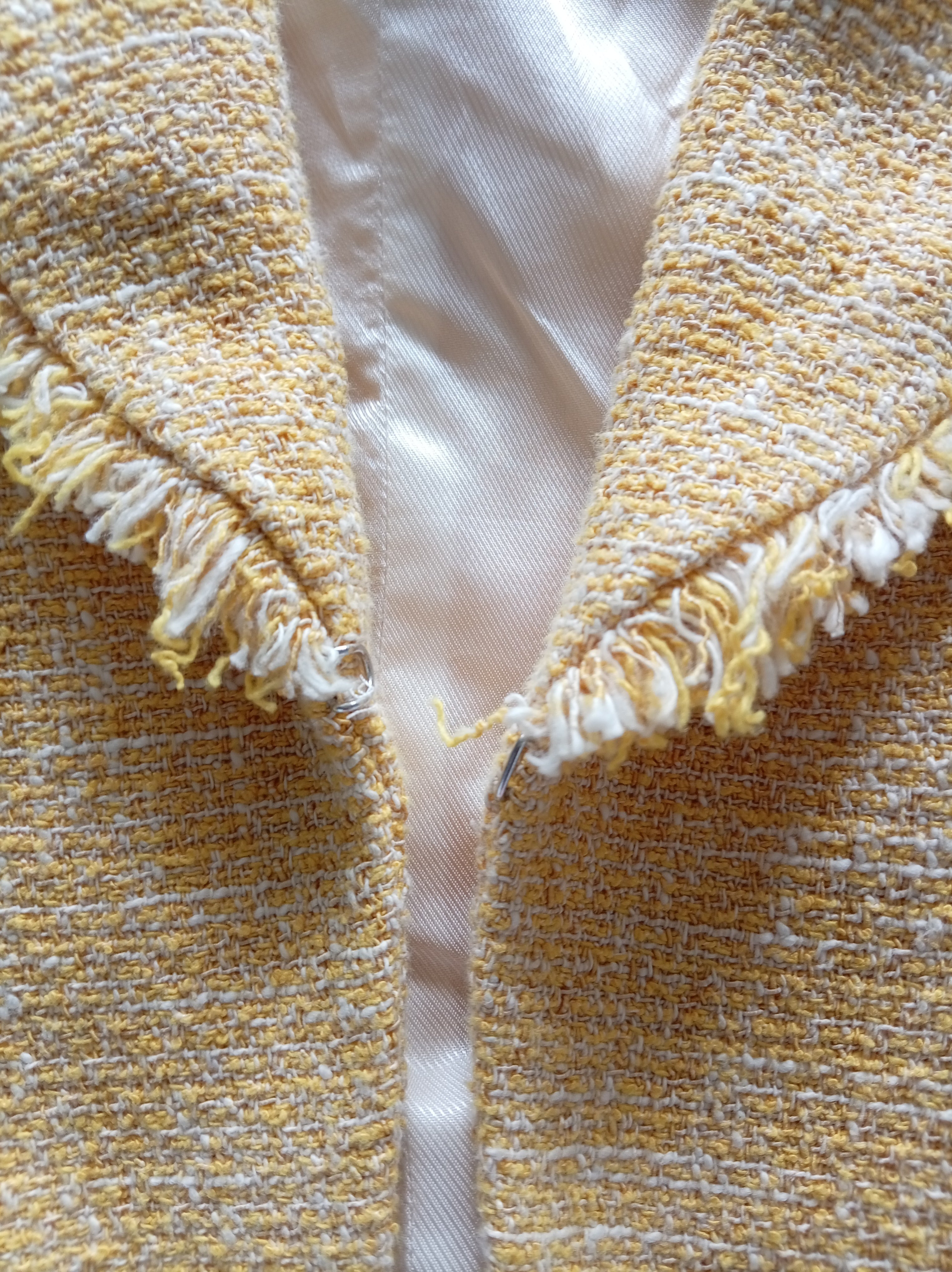 Zara Yellow Bouclé Blazer – Size L (UK 16–18)