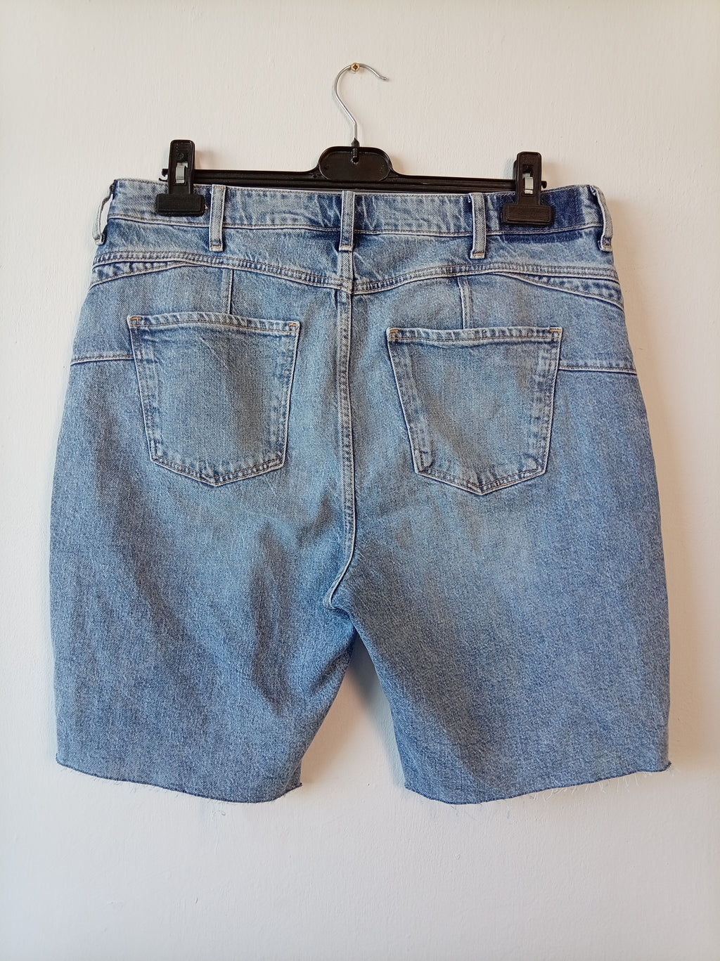 River Island Plus Light Wash Denim Shorts – UK 18