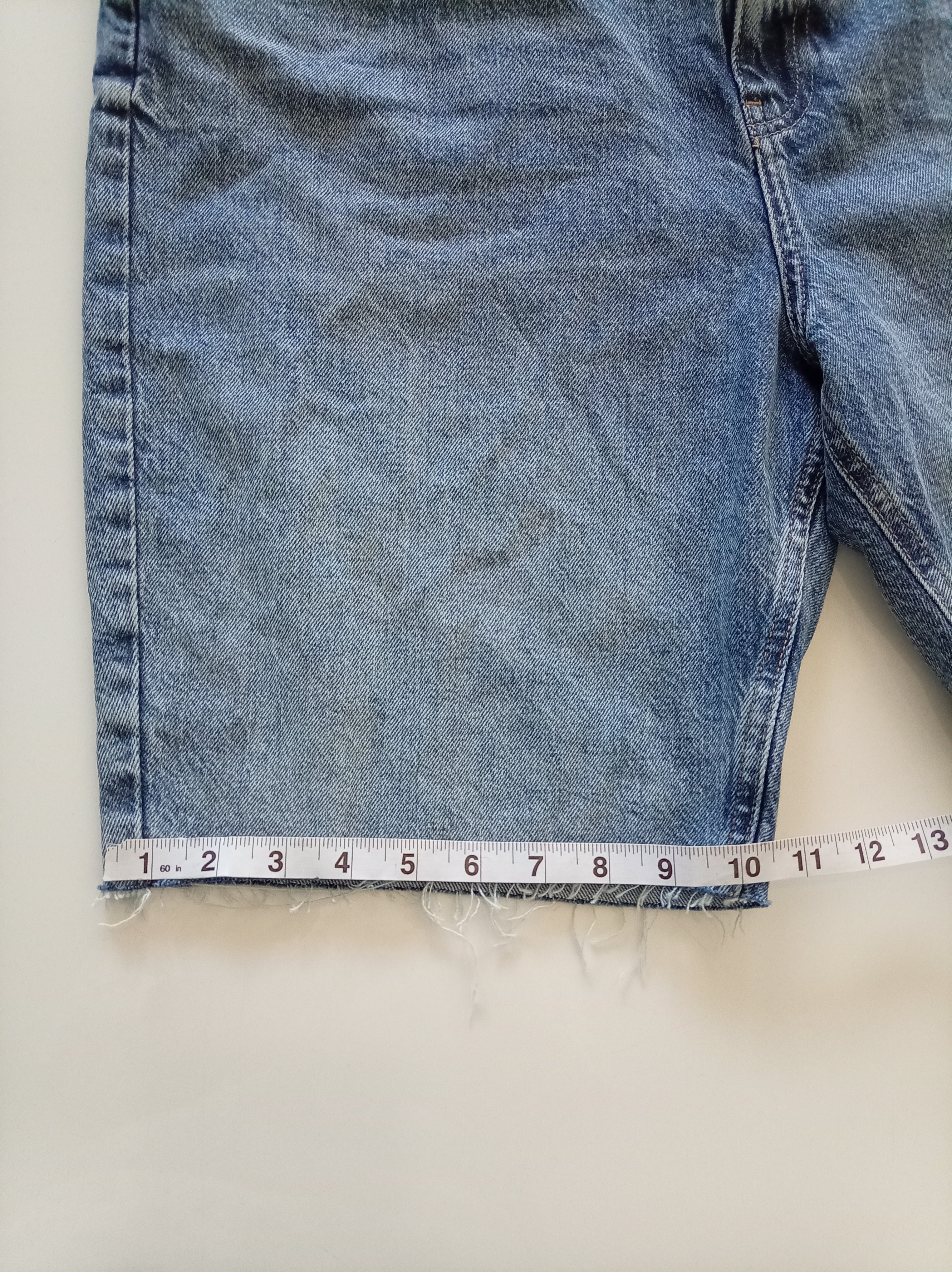 River Island Plus Light Wash Denim Shorts – UK 18