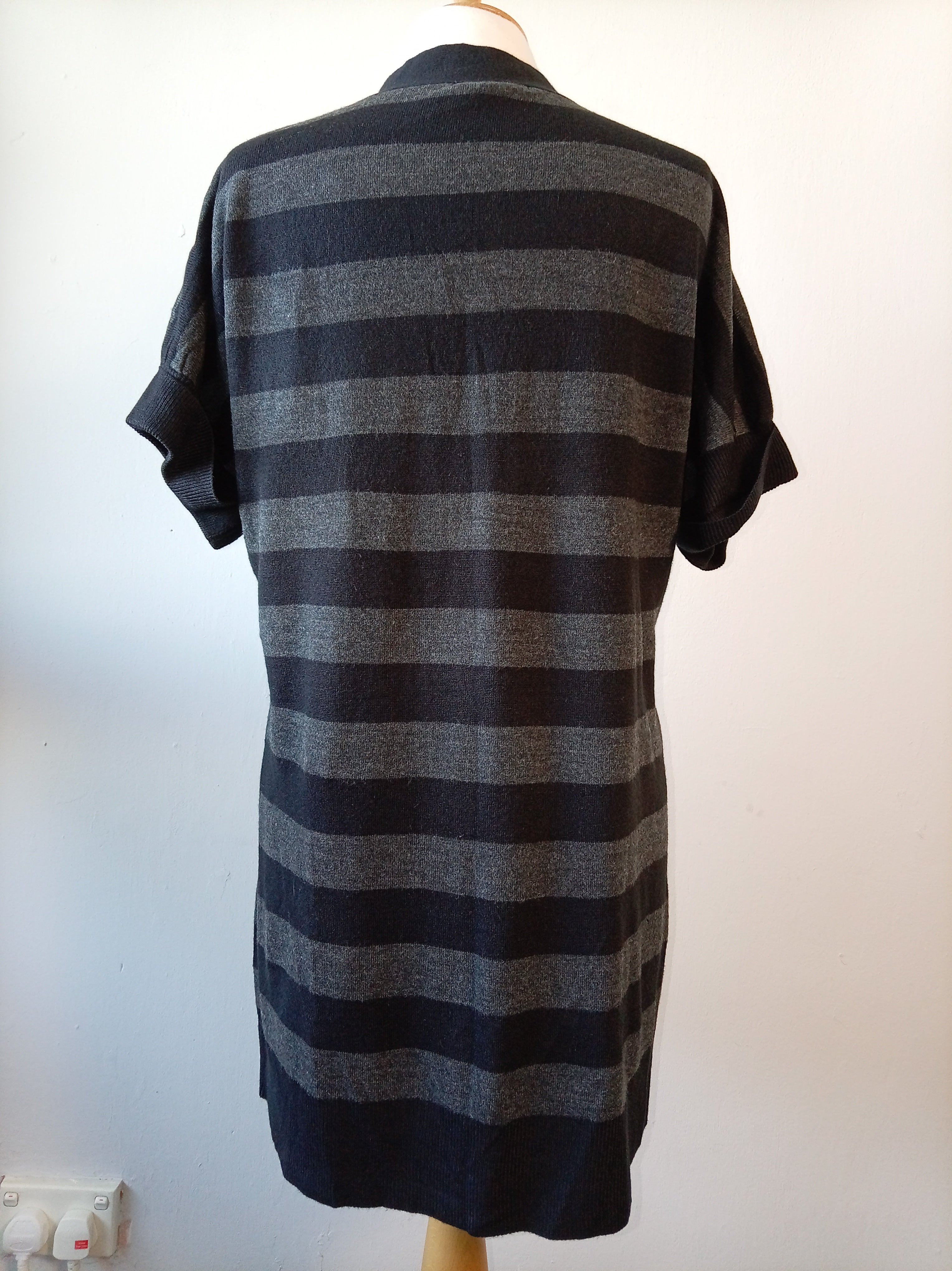 Black & Grey Striped Longline Knit Cardigan – UK 20