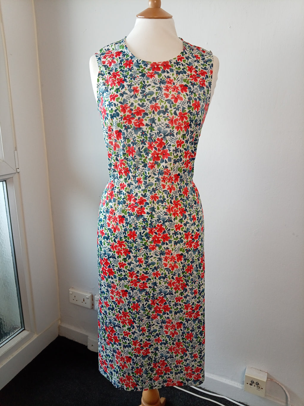 Vintage Butte Knit Floral Midi Dress UK 14 Retro 60s 70s Sleeveless Red Blue