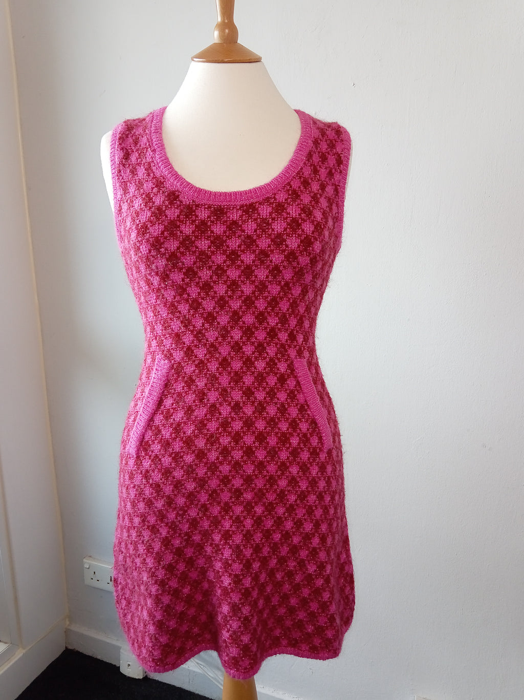 Zara Pink Burgundy Textured Knit Mini Dress Size M Sleeveless A-Line Pockets