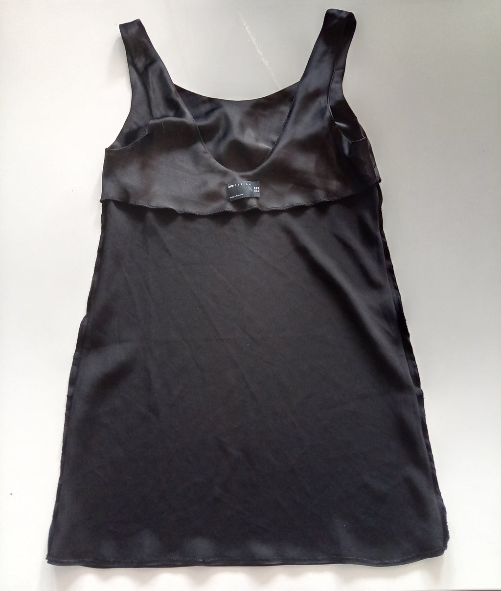 ASOS Design Black Satin Mini Shift Dress – UK 14