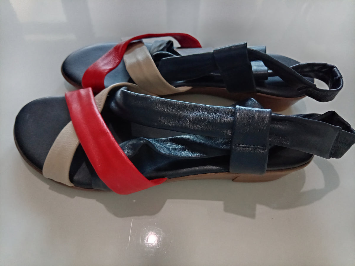 Heavenly Soles Colour Block Slingback Sandals Red Cream Black UK 5 New With Tags