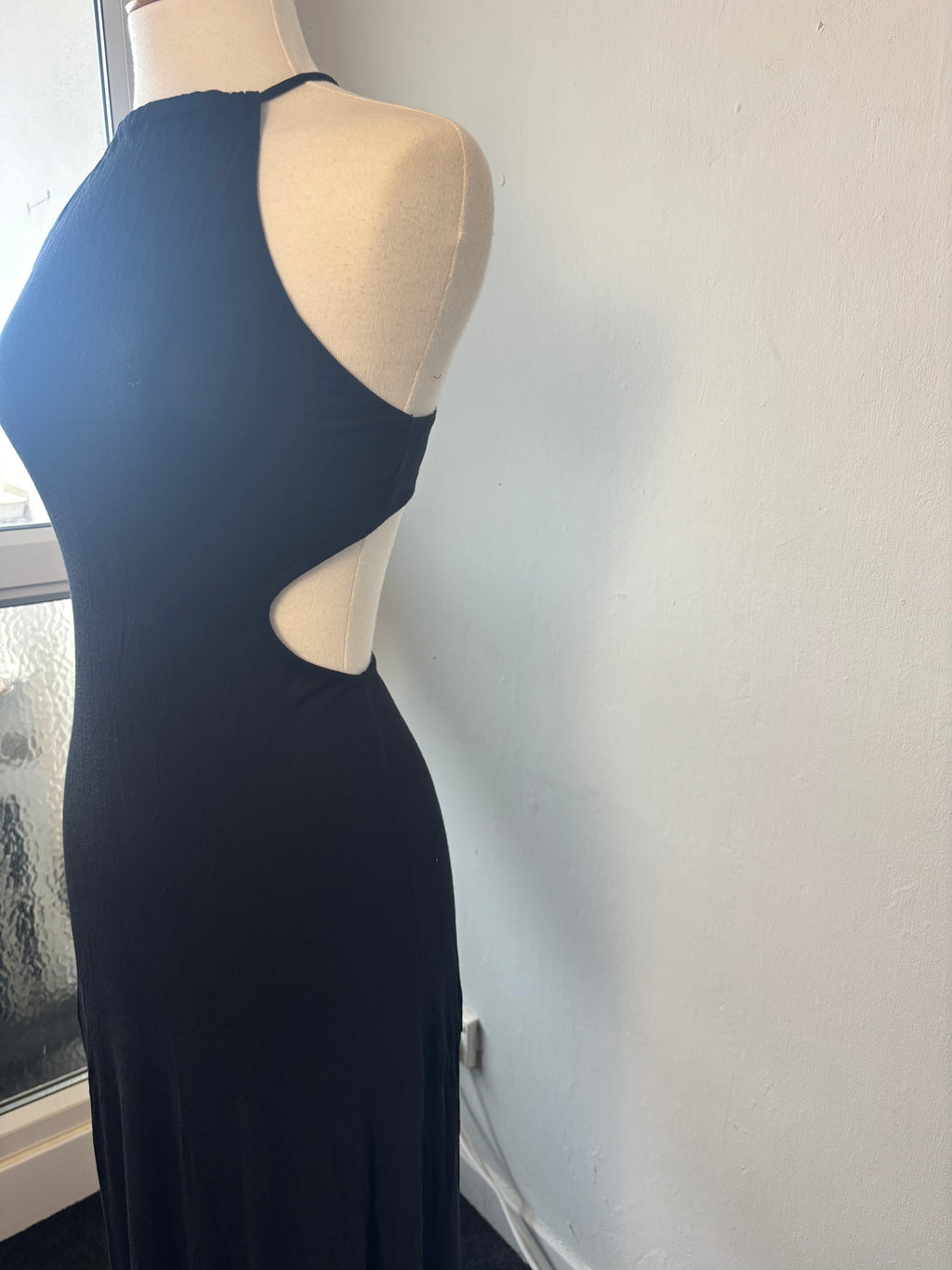 Missguided Black Cut-Out Backless Maxi Dress – Bodycon (UK 12)