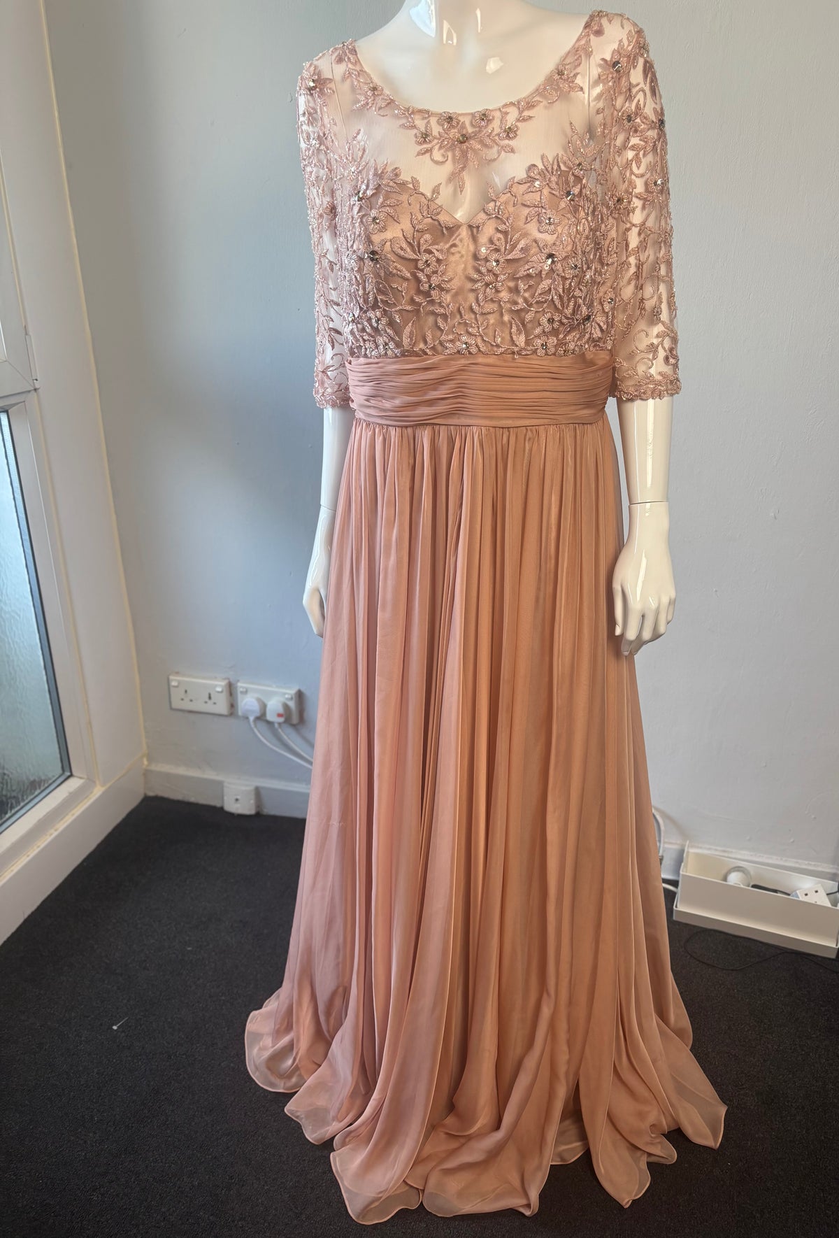 Carla Ruiz Embellished Lace Maxi Occasion Dress – Blush Pink – UK 18 BNWT