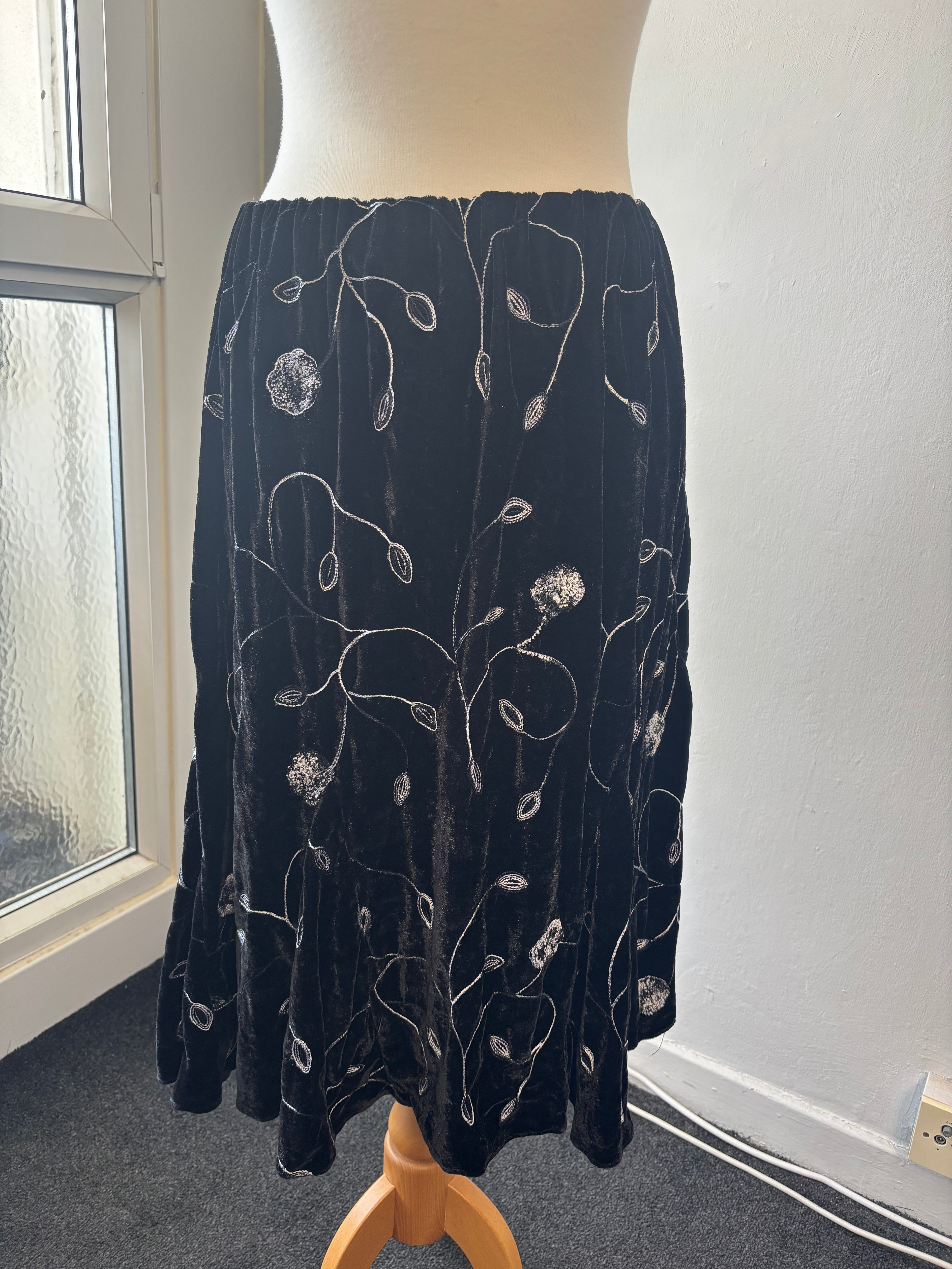 Black Velvet Embroidered Midi Skirt – UK 16