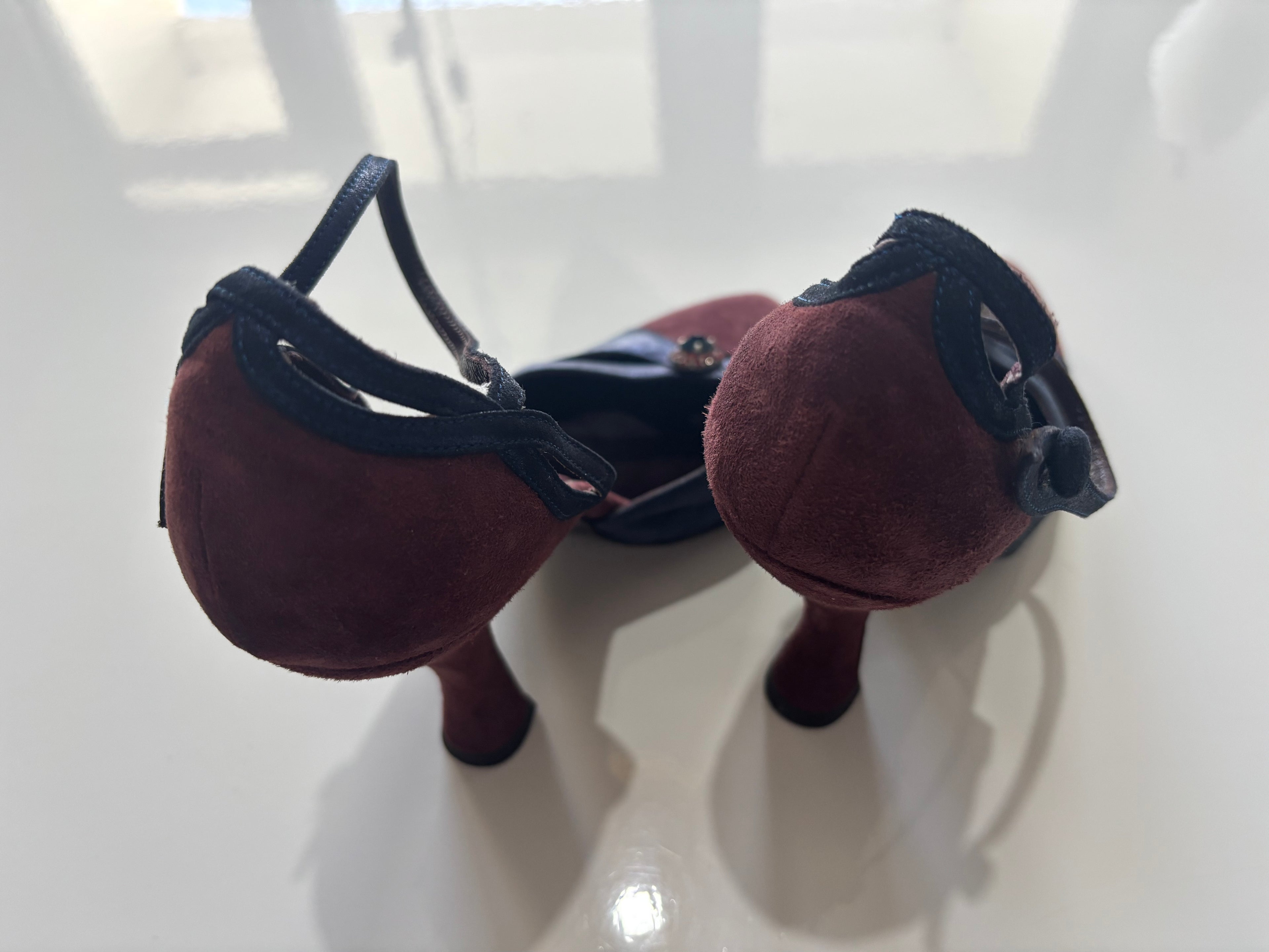 Kurt Geiger Suede Heels Burgundy & Navy – Made in Italy Ankle Strap Court Shoes UK 5