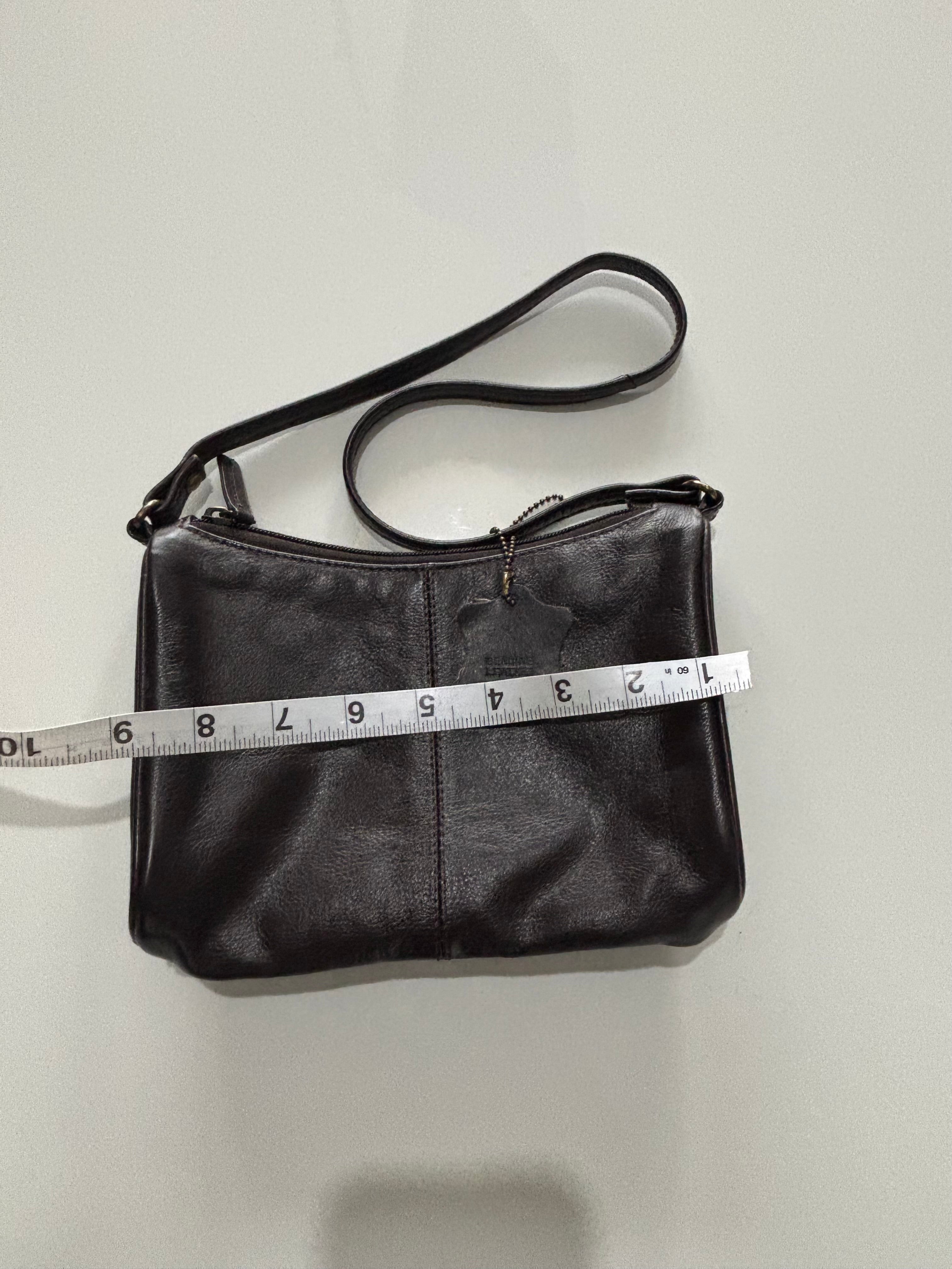 Vintage Brown Leather Shoulder Bag – Minimalist Zip Handbag