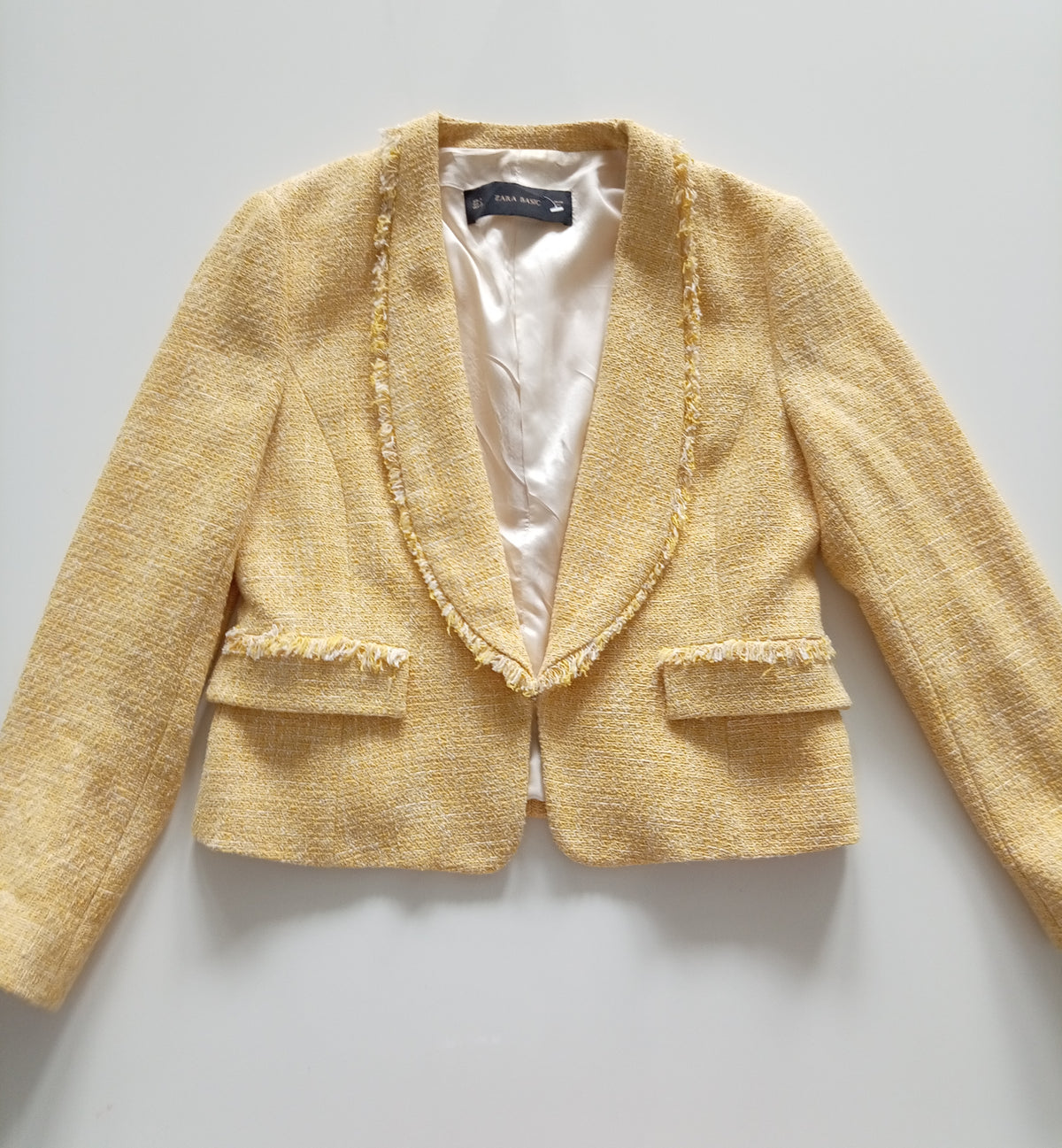 Zara Yellow Bouclé Blazer – Frayed Trim Structured Jacket Size L (UK 16–18)
