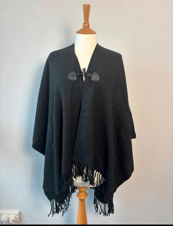 Next Black Knitted Cape Poncho with Toggle Fastening & Fringed Hem – One Size
