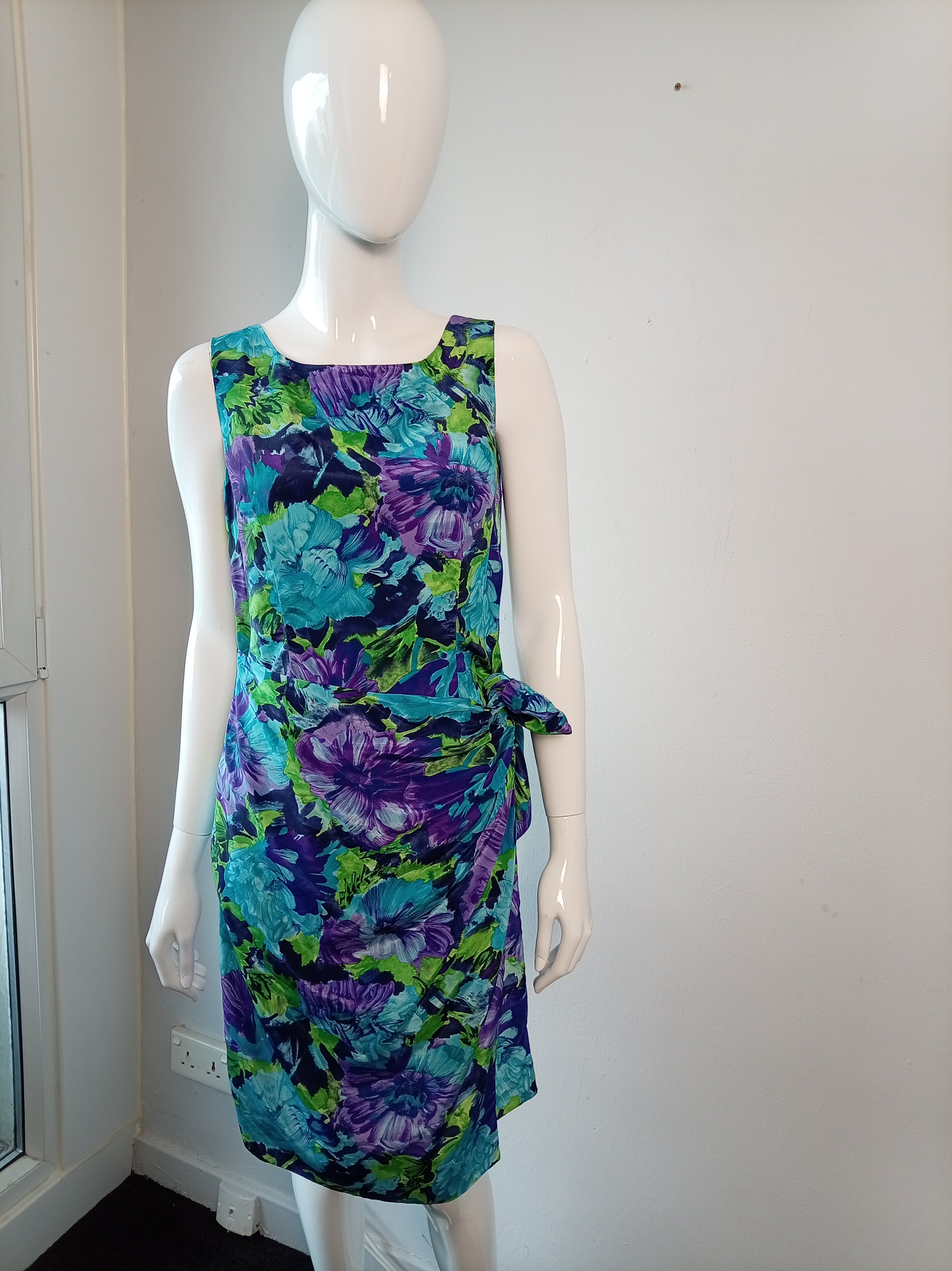 Vintage Josephine Walsh Abstract Floral Dress with Side Tie – UK 12/14