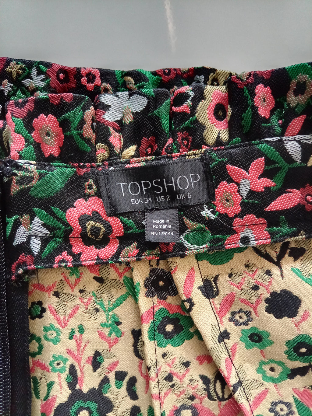 Topshop Floral Jacquard Mini Skirt | UK 6 | Black Multicolour