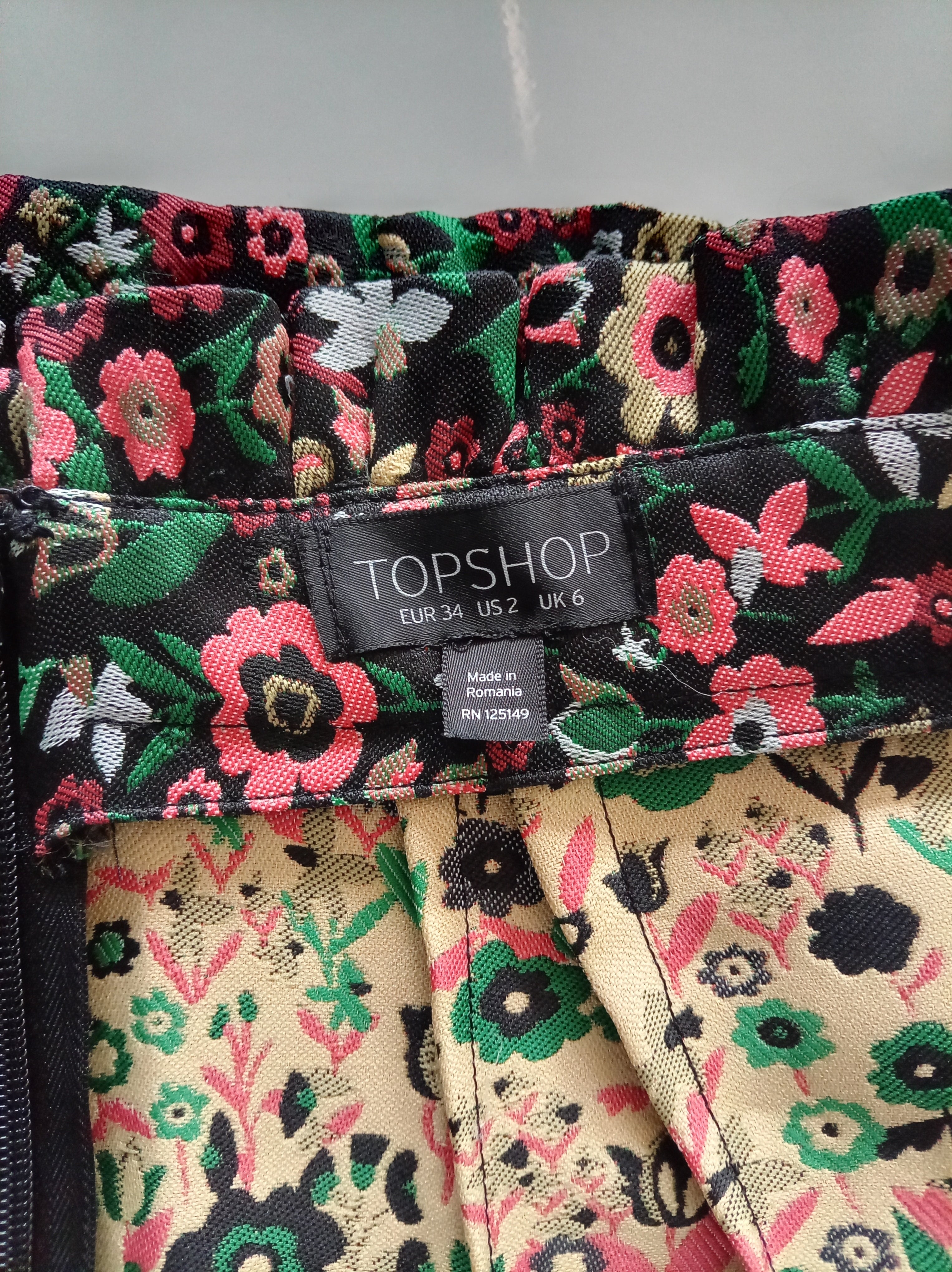 Topshop Floral Jacquard Mini Skirt | UK 6 | Black Multicolour