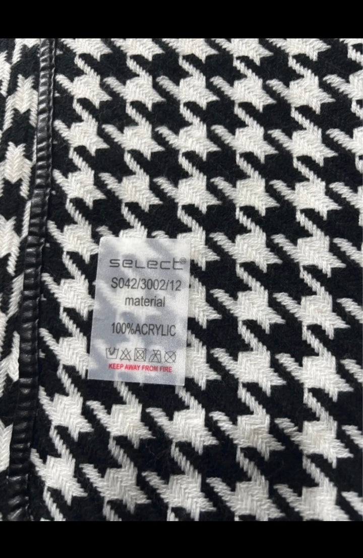 Select Black & White Houndstooth Cape Poncho – One Size