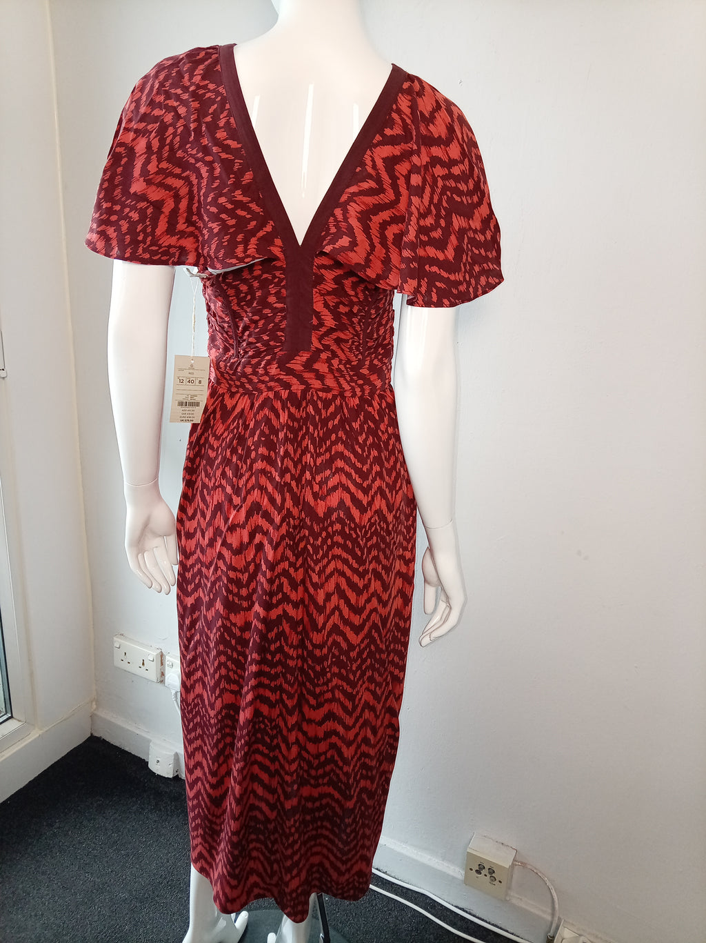 Red Abstract Print Midi Dress UK 12 BNWT Flutter Sleeve Occasion Dress