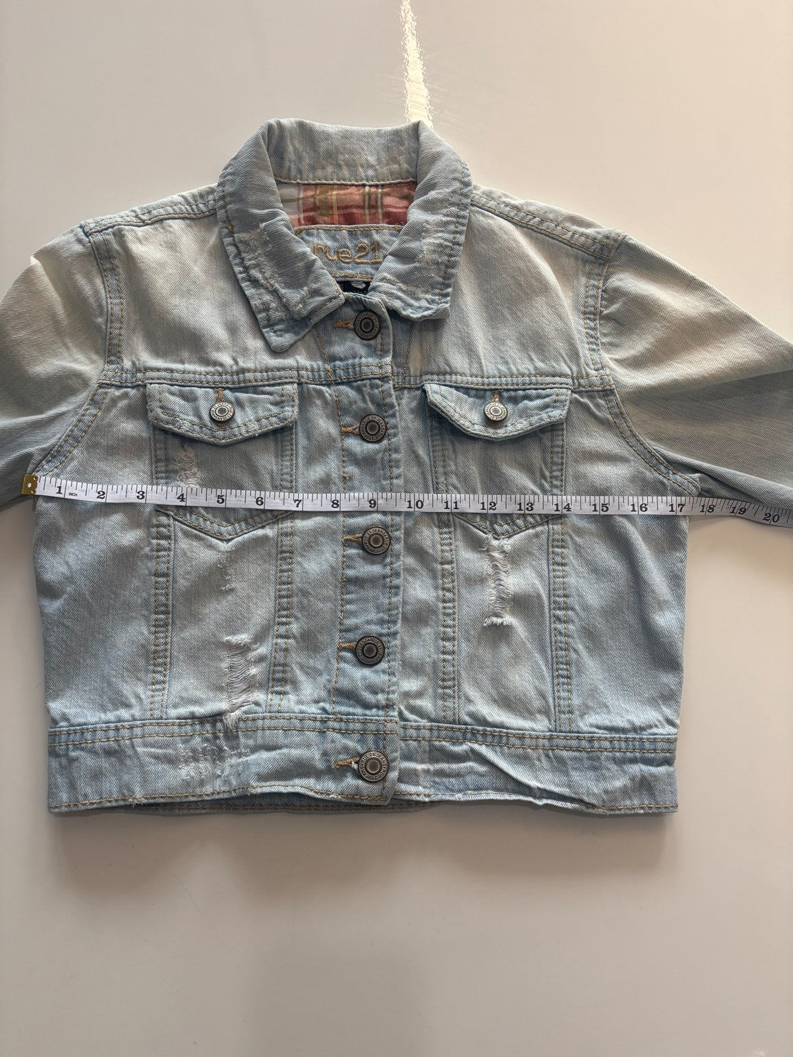 Rue21 Y2K Distressed Cropped Denim Jacket – Light Wash