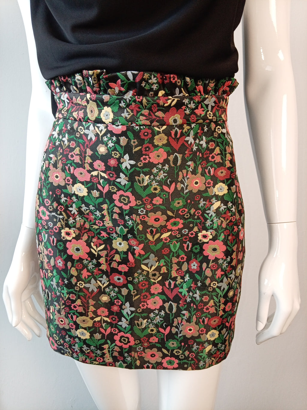 Topshop Floral Jacquard Mini Skirt | UK 6 | Black Multicolour